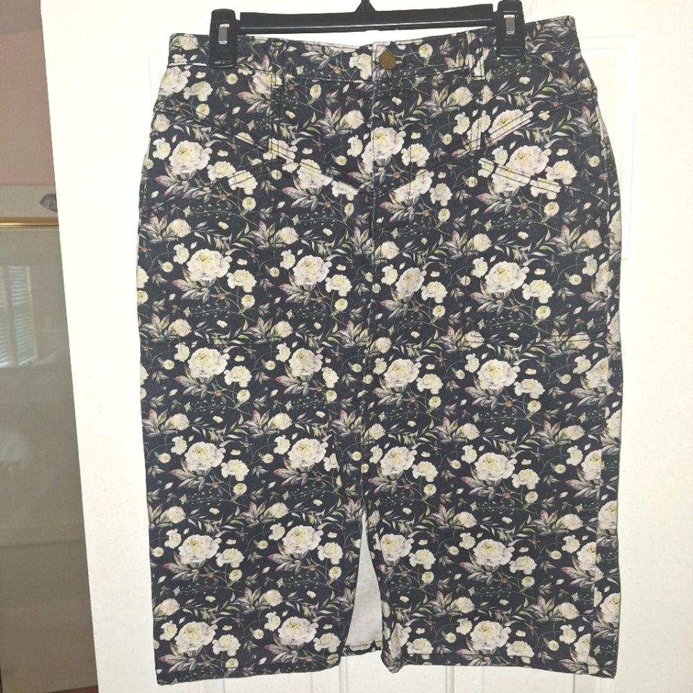 Eva Mendes Floral Denim Pencil Skirt